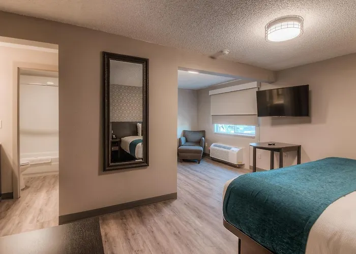 The Hotel Y