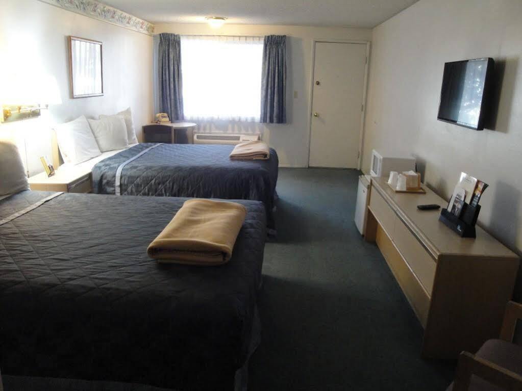 The Y Hotel Yakima